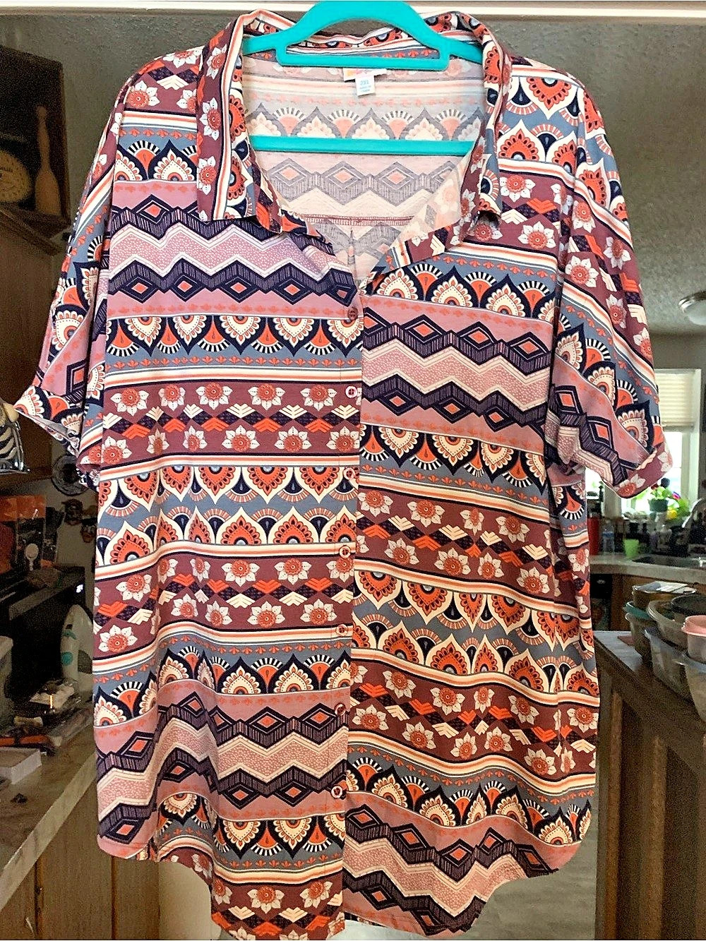 Lularoe Charlie Geometric Button Down Blue & Red 2XL Like New